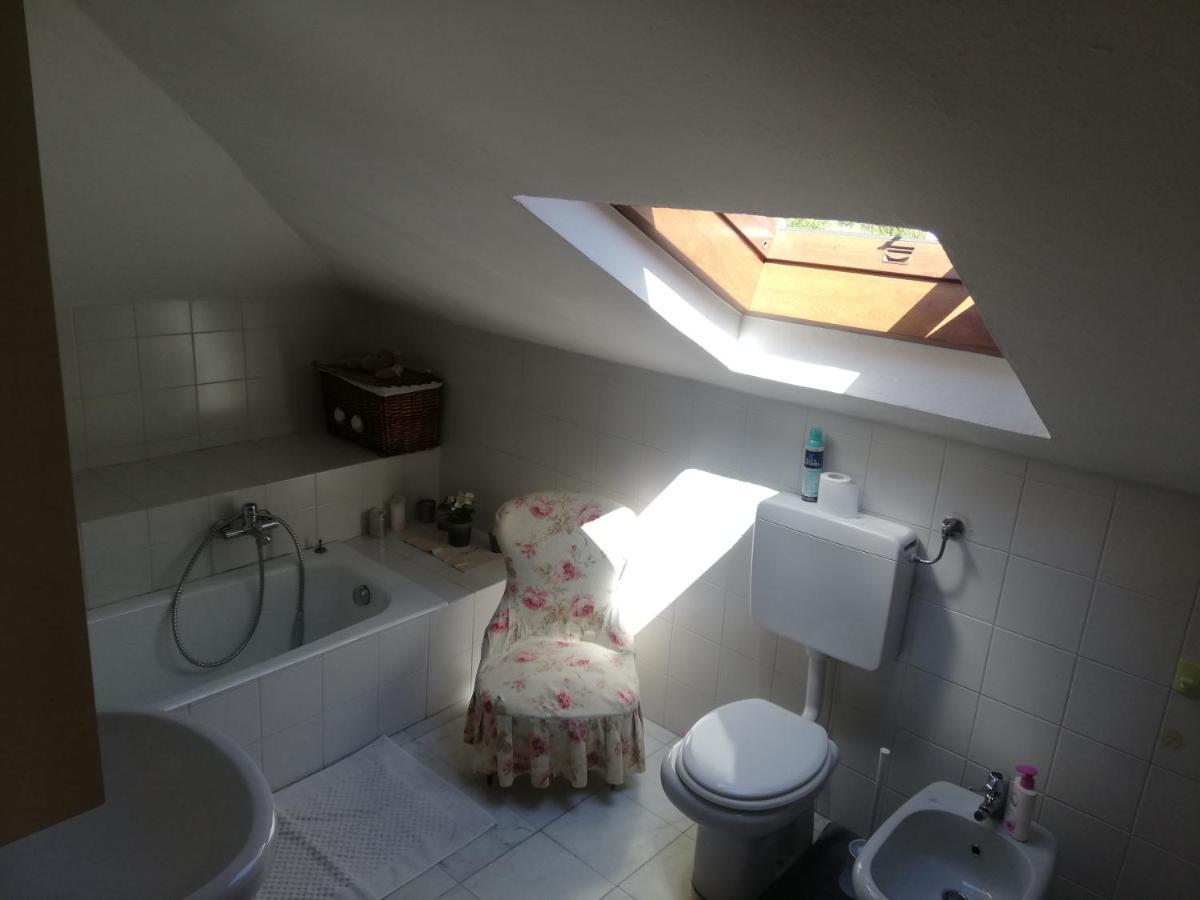La Tua Mansarda A Bergamo Villa Eksteriør billede