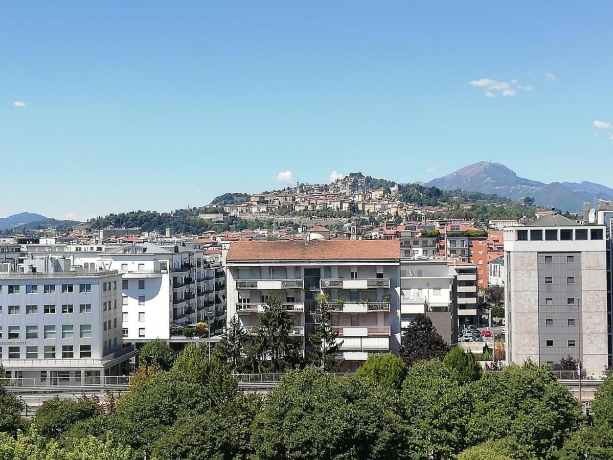La Tua Mansarda A Bergamo Villa Eksteriør billede